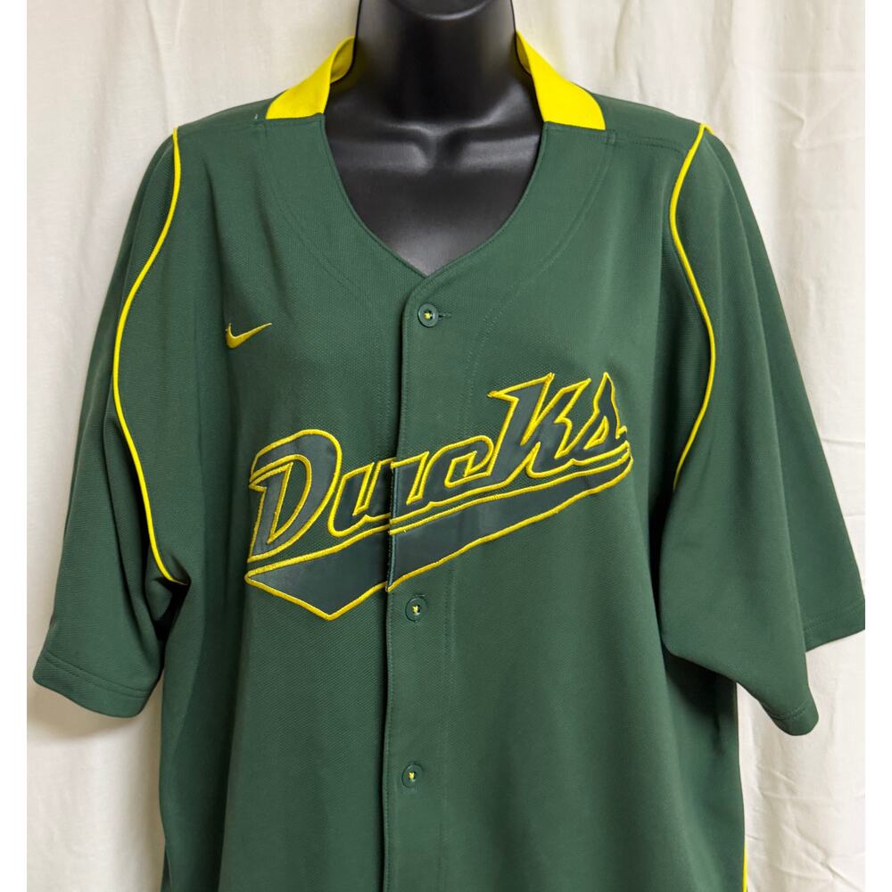 Nike Oregon Ducks Mens Jersey Size XL Extra Large Green Yellow Short Sleeve EUC - Picture 2 of 9